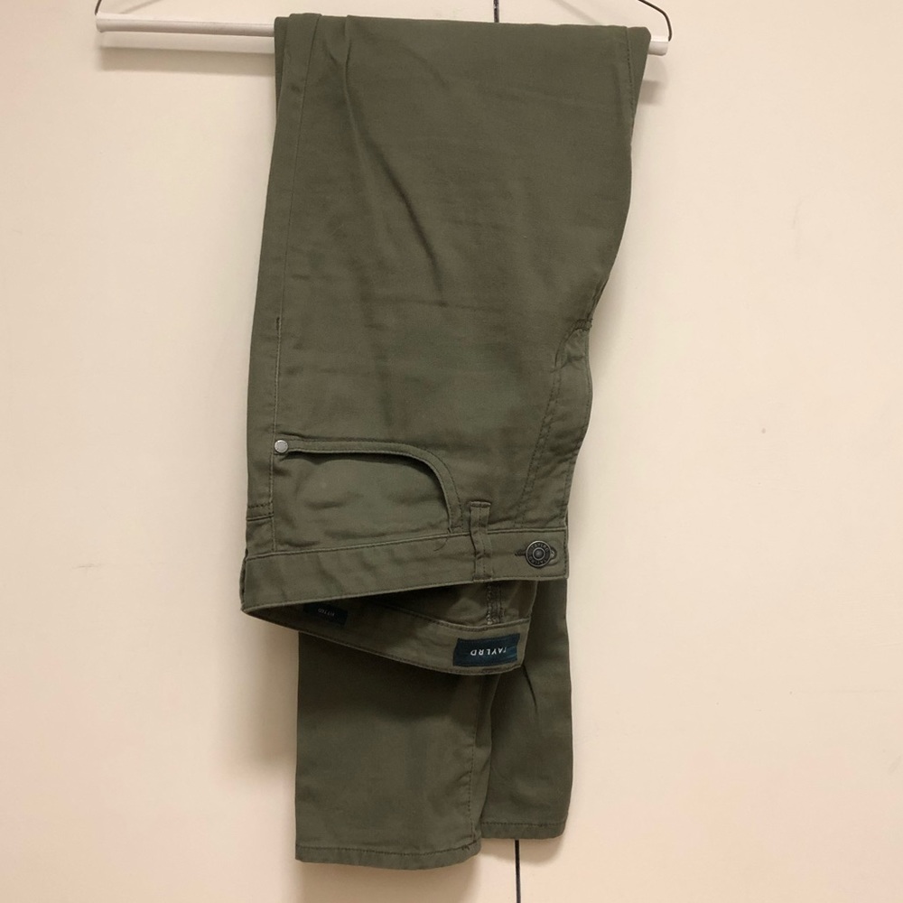 Men’s Taylrd Army Green Pants